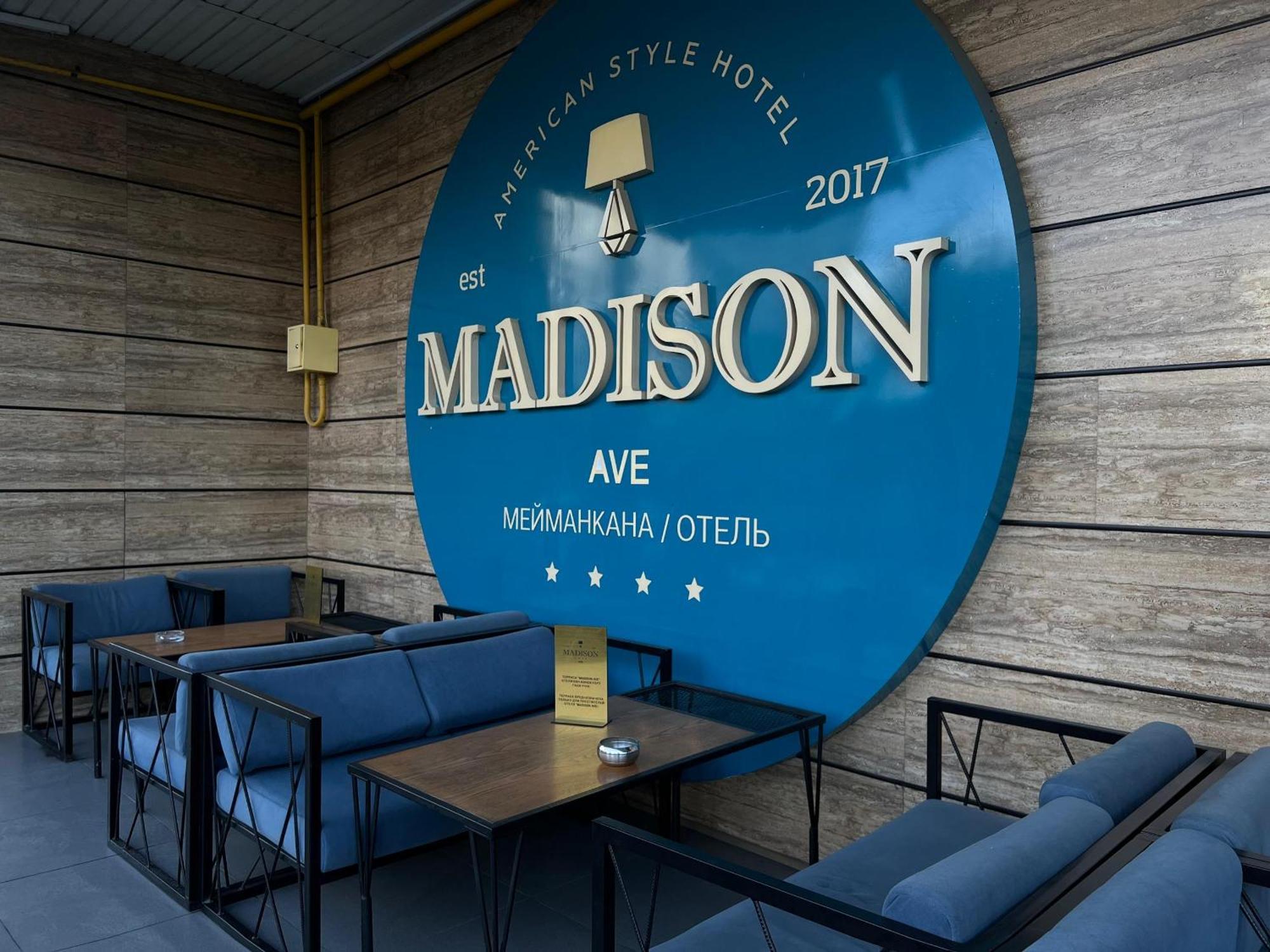 Madison Ave Hotel Bishkek Luaran gambar