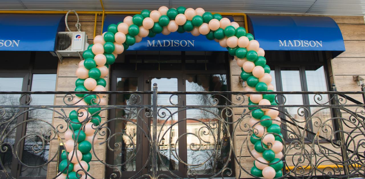 Madison Ave Hotel Bishkek Luaran gambar