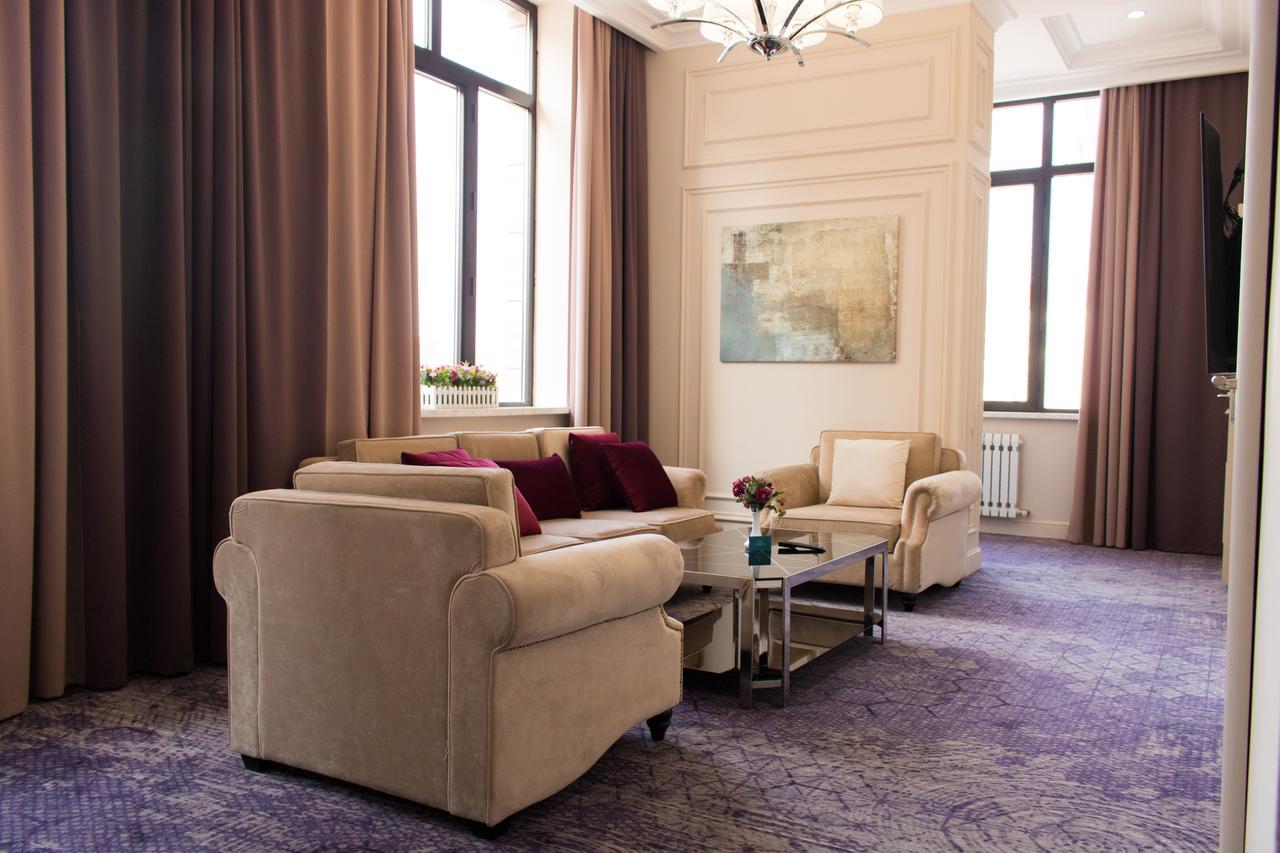 Madison Ave Hotel Bishkek Luaran gambar