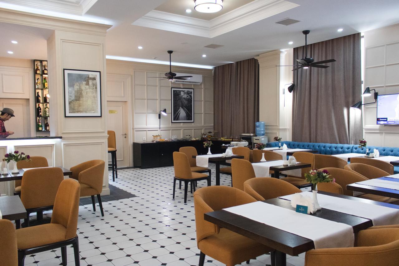 Madison Ave Hotel Bishkek Luaran gambar